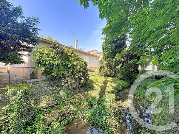 Maison à vendre  6 pièces - 119,45 m 2   ANGOULEME  - 16