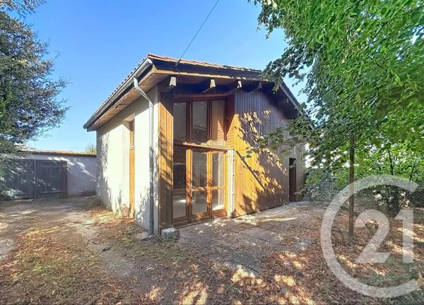 Maison à vendre  6 pièces - 119,45 m 2   ANGOULEME  - 16