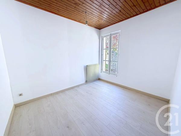 Maison à vendre  6 pièces - 119,45 m 2   ANGOULEME  - 16