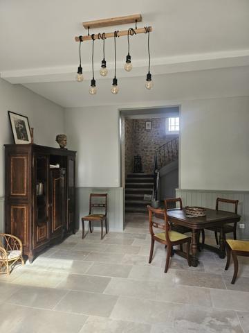 Orange (84100) Orange T5 meublé avec piscine dans propriété d'exception.