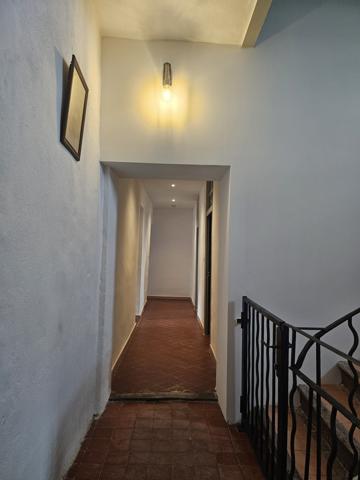 Orange (84100) Orange T5 meublé avec piscine dans propriété d'exception.