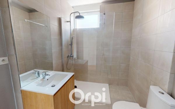 Appartement à louer    1 pièce •  Longwy