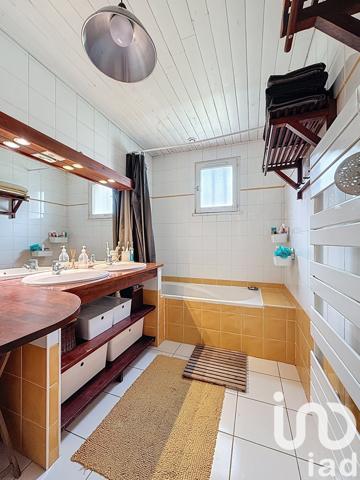 Maison à vendre 8 pièces 175 m² Saint-Étienne-de-Montluc