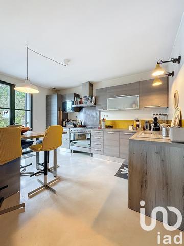 Maison à vendre 8 pièces 175 m² Saint-Étienne-de-Montluc