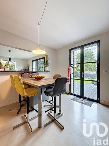 Maison à vendre 8 pièces 175 m² Saint-Étienne-de-Montluc