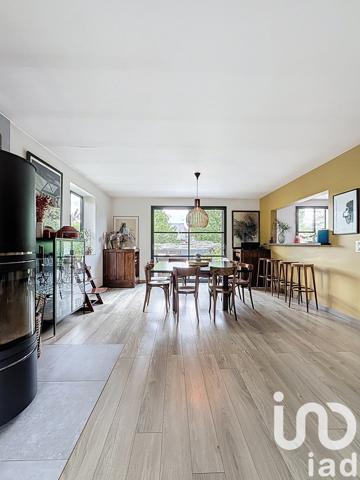 Maison à vendre 8 pièces 175 m² Saint-Étienne-de-Montluc