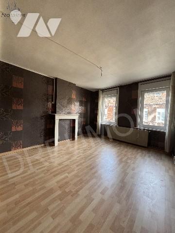 Maison semi mitoyenne à usage d'habitation