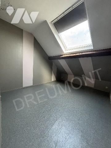 Maison semi mitoyenne à usage d'habitation