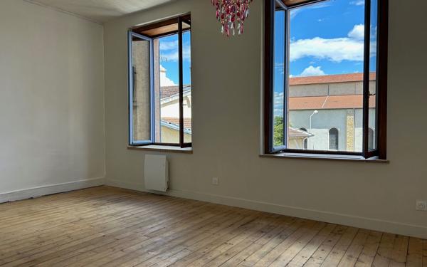 Maison à vendre    6 pièces • 109,94 m2 Sainte-Foy-lès-Lyon