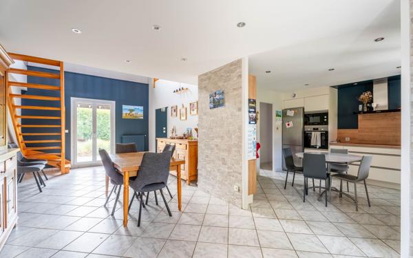 Maison à vendre    5 pièces •  Dareizé