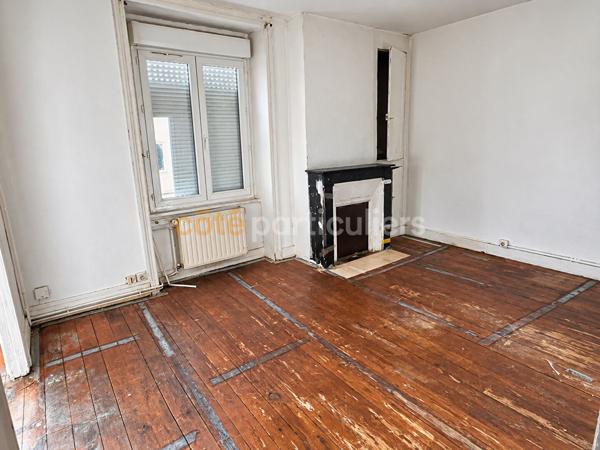 Vente
                Appartement51,65 m² - 3 Pièces -
                    CLERMONT FERRAND (63000)