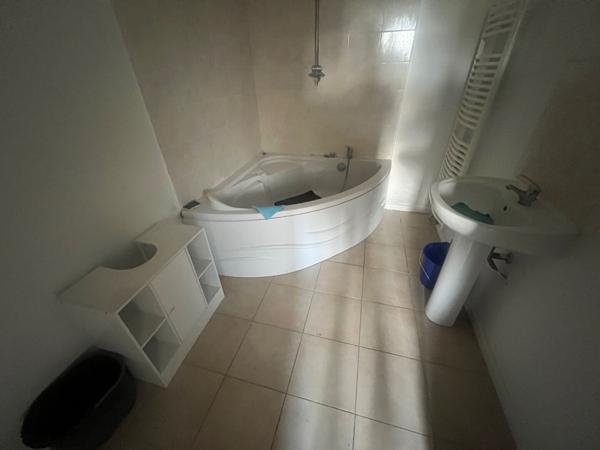 Maison Villeneuve Saint Germain 5 pièce(s) 127 m2