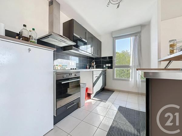 Appartement F3 à vendre  3 pièces - 73,28 m2 ST CYR L ECOLE - 78