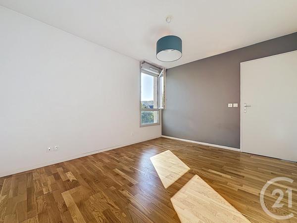 Appartement F3 à vendre  3 pièces - 73,28 m2 ST CYR L ECOLE - 78