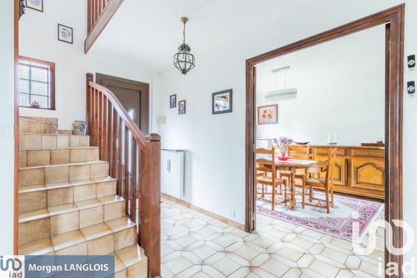 Maison 7 pièces de 121 m² à Viry-Châtillon (91170)