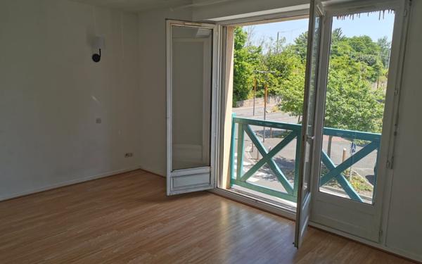 Appartement à vendre    4 pièces • 84 m2 Pont-l'Évêque