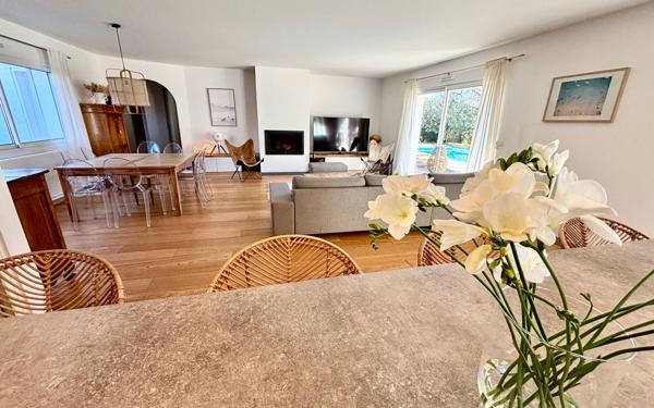 Maison à vendre    6 pièces •  Artiguelouve