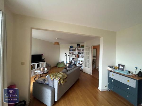 Appartement à louer 4 pièces 100m²