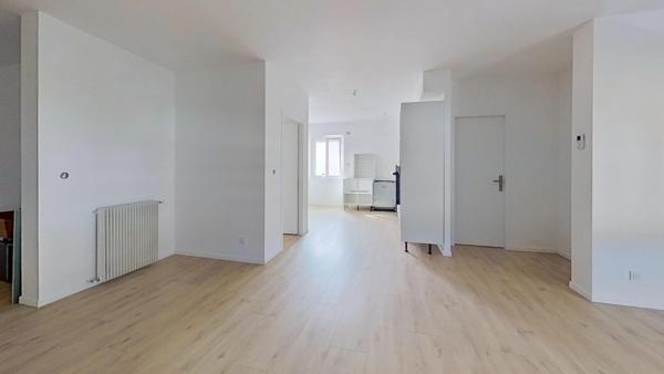 HYPER CENTRE AGEN – Appartement 132 m² entièrement rénové – 3 chambres – Petite copropriété