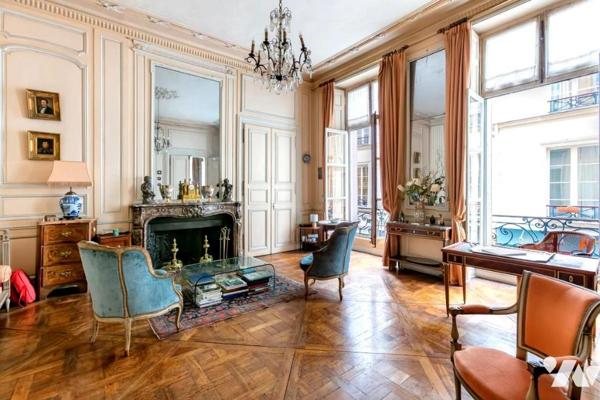 ILE SAINT LOUIS - Appartement 4 pièces - charme de l'ancien
