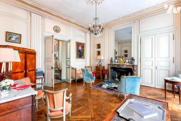 ILE SAINT LOUIS - Appartement 4 pièces - charme de l'ancien