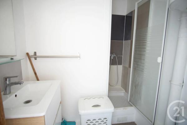 Appartement F1 à vendre  1 pièce - 21,27 m 2   CHOISY LE ROI  - 94