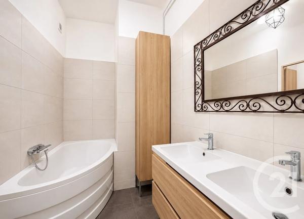 Appartement F3 à vendre  3 pièces - 71,27 m 2   ST MANDE  - 94