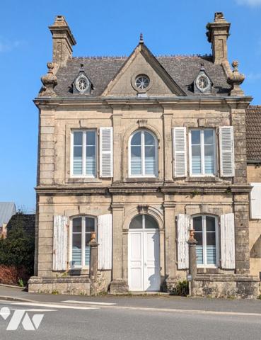 MAISON du XVIIIème siècle A RESTAURER  GARAGE + JARDIN.