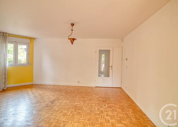 Appartement F4 à vendre  4 pièces - 83 m 2   ERMONT  - 95