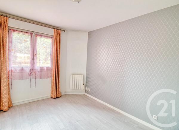 Appartement F4 à vendre  4 pièces - 83 m 2   ERMONT  - 95
