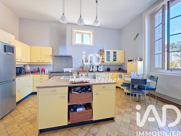 Appartement à vendre 6 pièces 184,39 m² Porte des Pierres Dorées