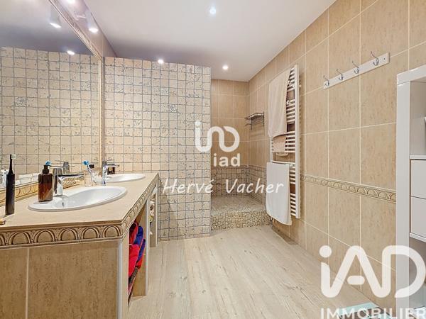 Appartement à vendre 6 pièces 184,39 m² Porte des Pierres Dorées