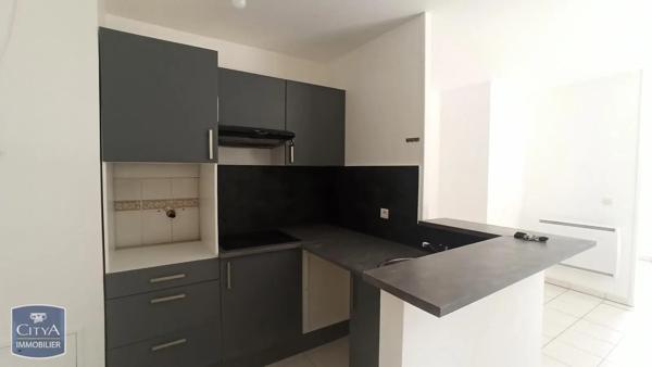 Appartement à louer 2 pièces 56.76m² Arpajon (91290)