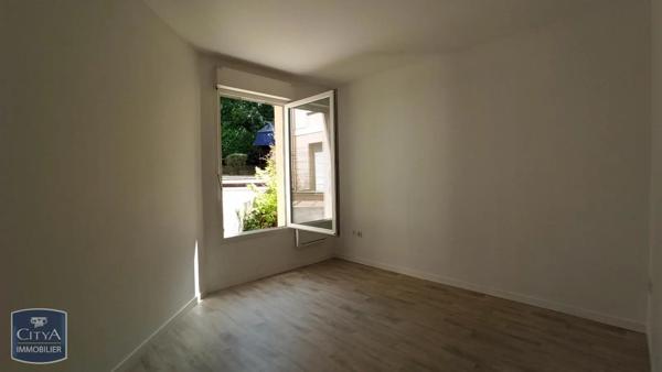 Appartement à louer 2 pièces 56.76m² Arpajon (91290)