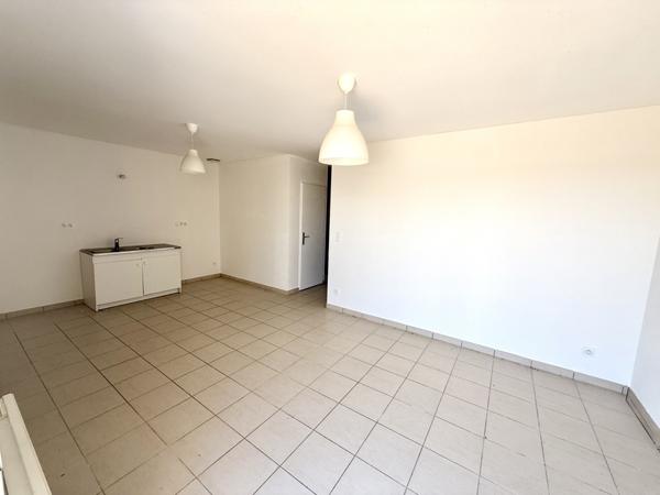 Lançon-Provence (13680) Maison récente T4 100m² - 3 chambres