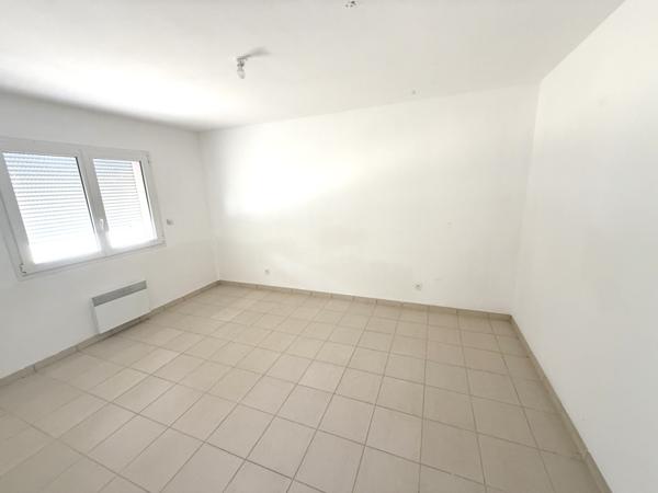 Lançon-Provence (13680) Maison récente T4 100m² - 3 chambres