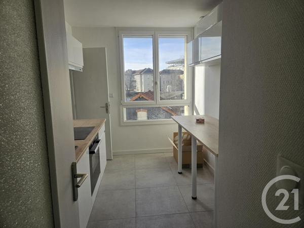 Appartement F3 à vendre  3 pièces - 77,24 m2 MONTLUCON - 03