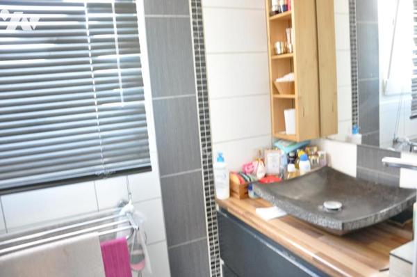 BORDERES-SUR-L'ECHEZ, maison construite en 2013, trois chambres, 94 m2,  jardin. Abri voitures.