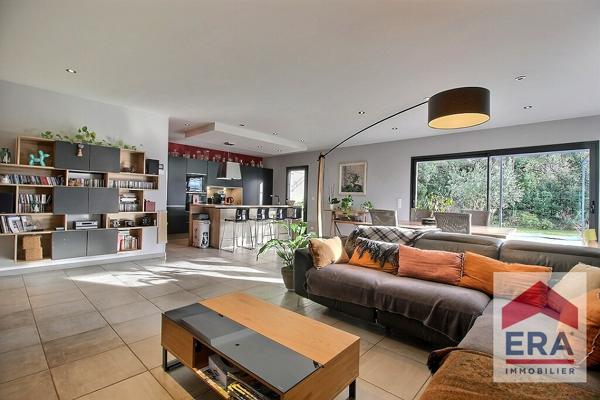 Maison Carpentras 4 pièces -129m² - Piscine - Garage - Jardin