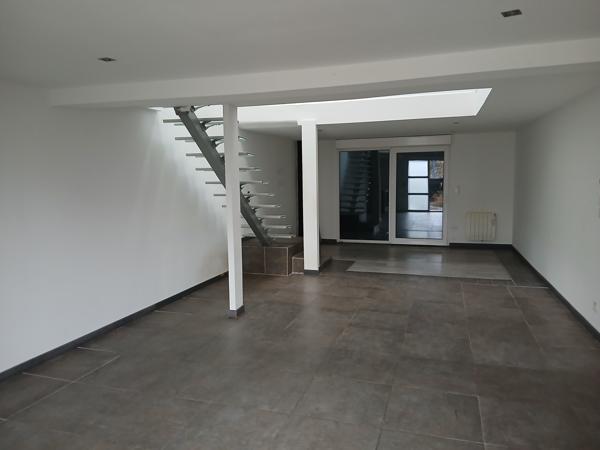 Maison 5 pièces - 270 m²