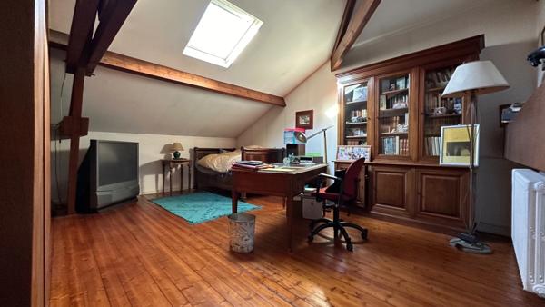 Bordeaux Caudéran – Élégance et Raffinement au Cœur d’un Quartier Prisé