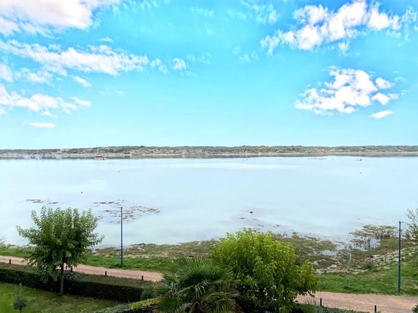 Port Guillaume - Situation exceptionnelle pour cet appartement 2 pièces