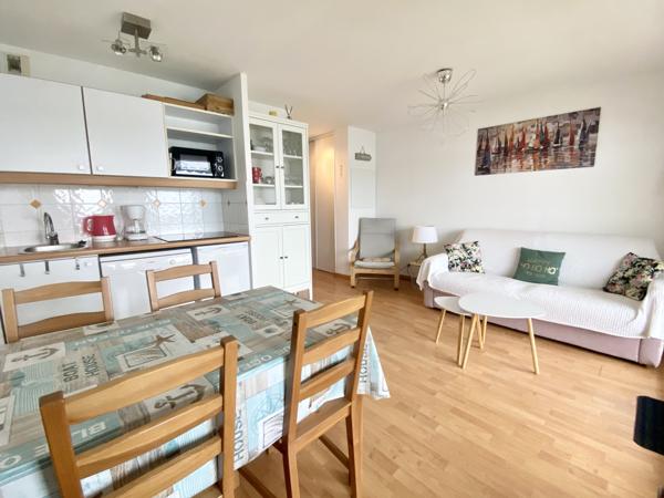 Port Guillaume - Situation exceptionnelle pour cet appartement 2 pièces