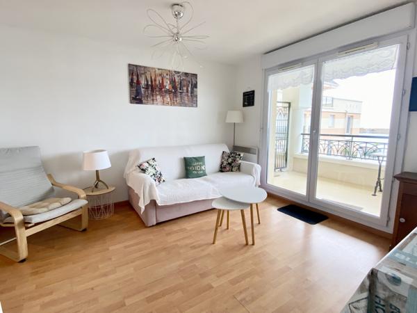 Port Guillaume - Situation exceptionnelle pour cet appartement 2 pièces