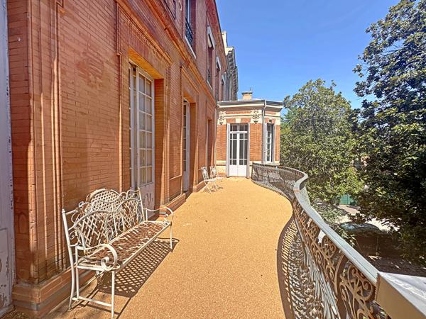 TOULOUSE - Jeanne d'Arc Superbes bureaux de 100m² avec ascenseur et terrasse de 25 m². , Toulouse