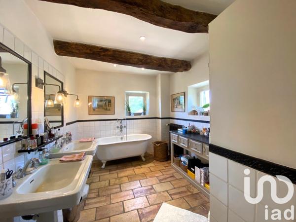 Mas 14 pièces de 420 m² à Gordes (84220)