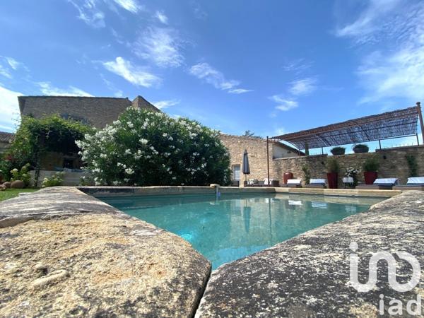 Mas 14 pièces de 420 m² à Gordes (84220)