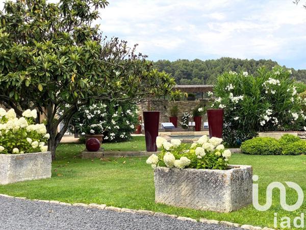 Mas 14 pièces de 420 m² à Gordes (84220)