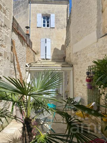 Maison  5 pièce(s) 150 m2