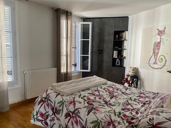 Maison  5 pièce(s) 150 m2